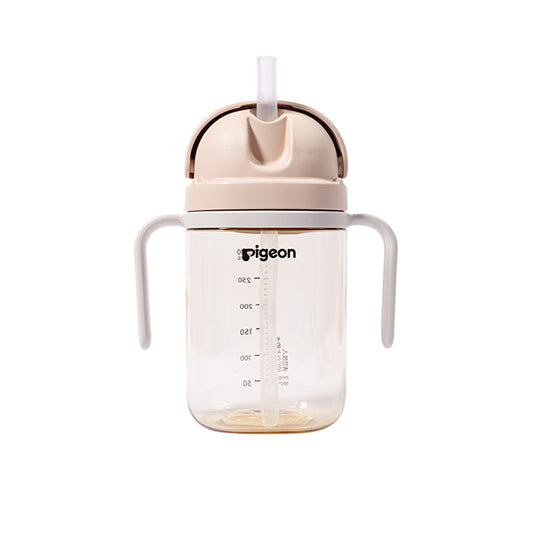 Pigeon Training Master Series Straw Cup 300ml (18M+)