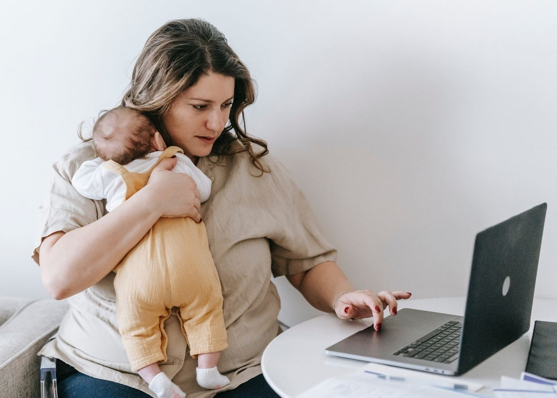 Top 3 bottle-feeding tips every working mum needs to know
